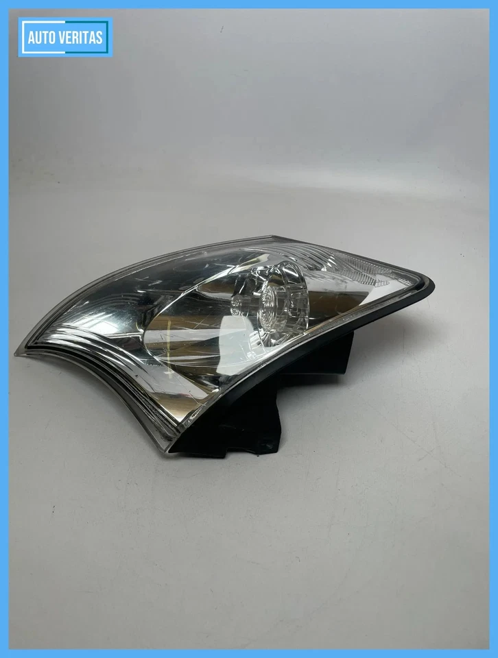 Original Mazda MPV II 2 (LW) Headlight/Blinker Right Front p2015r - Image 4 of 4