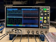 Rohde & Schwarz MXO4-BNDL, 4 channels, 1.5GHz, 8 digital, 4 new RT-ZP11 probes