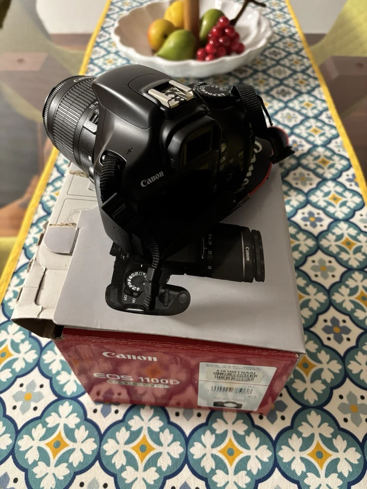 Canon EOS 1100D, foto 2 di 2