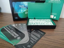 Marlboro Menthol Promo 28 Piece Domino Set  With Case Philip Morris NEW SEALED