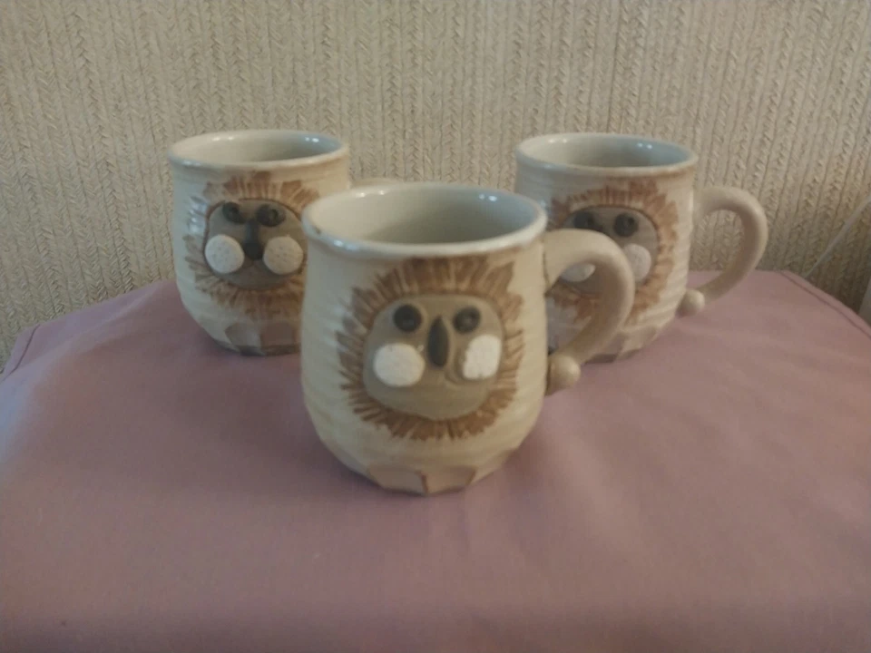 3 tazas Takahashi Lion nuevas de colección Foto 2 de 4