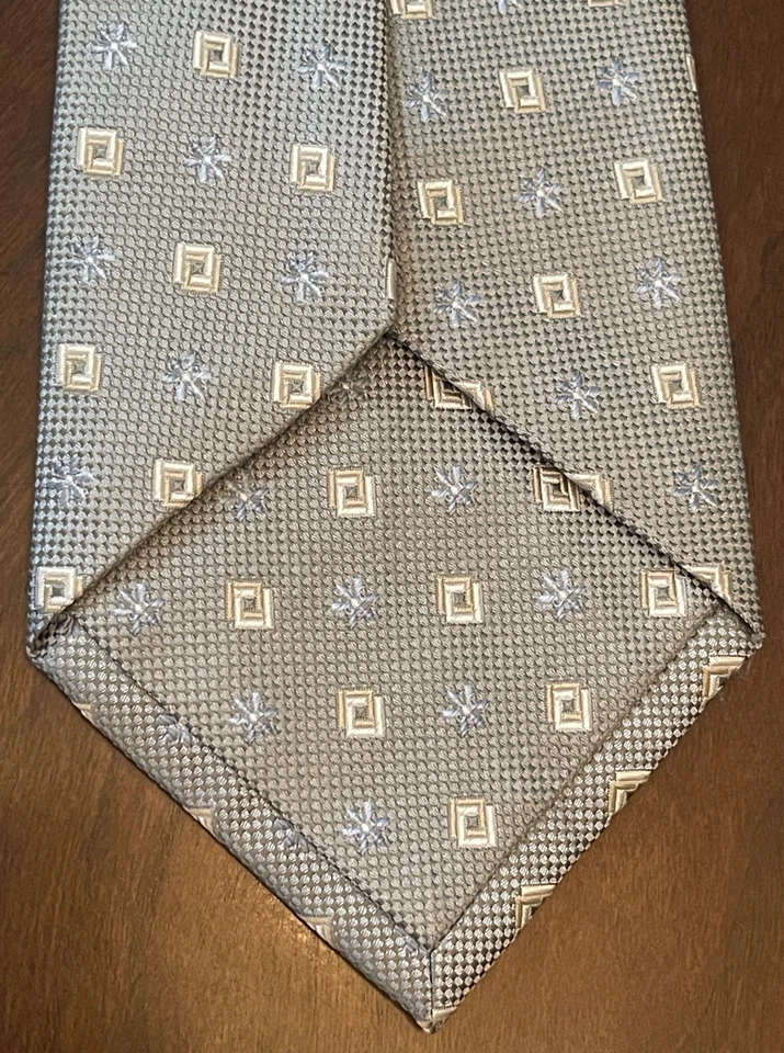 Corbata de cuello Tasso Ella hecha a mano 100 % seda para hombre hecha en China Foto 2 de 4