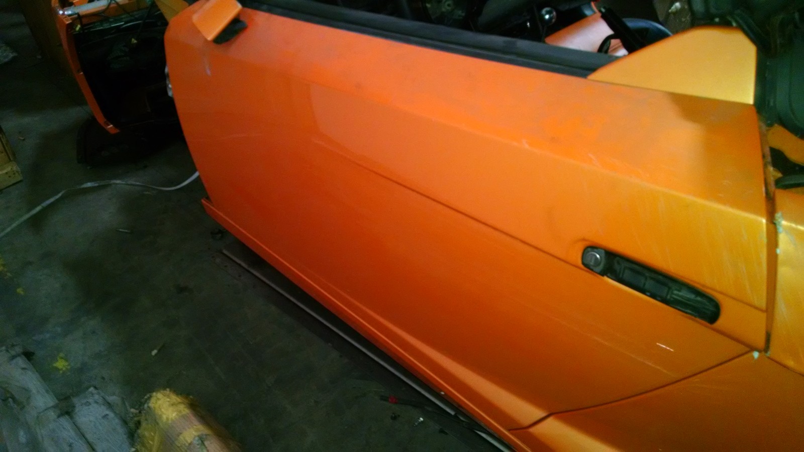 LAMBORGHINI GALLARDO SPYDER DRIVER SIDE DOOR COMPLETE! OEM