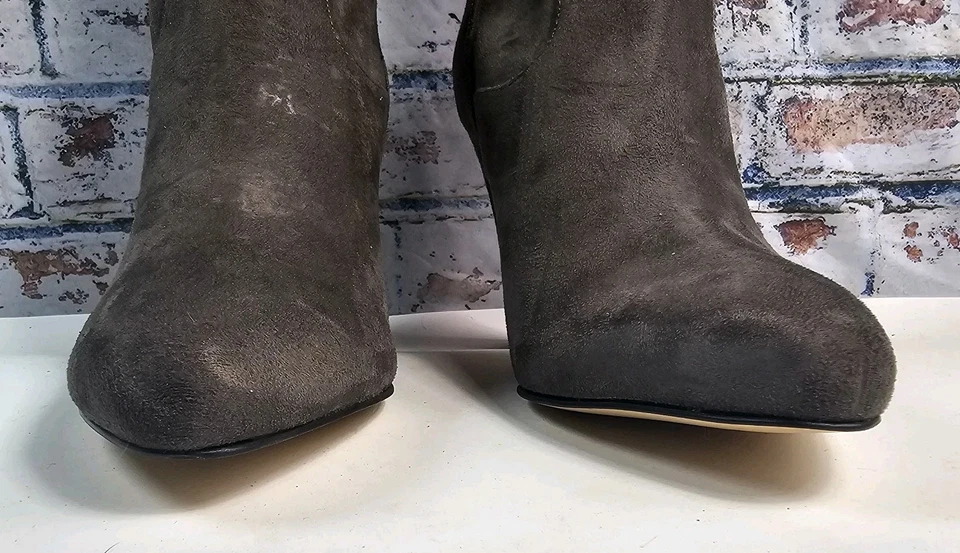 NWOB Ivanka Trump Thigh High Boots Suede Leather Grey Elegant Stiletto Size 8.5M - Image 4 of 4