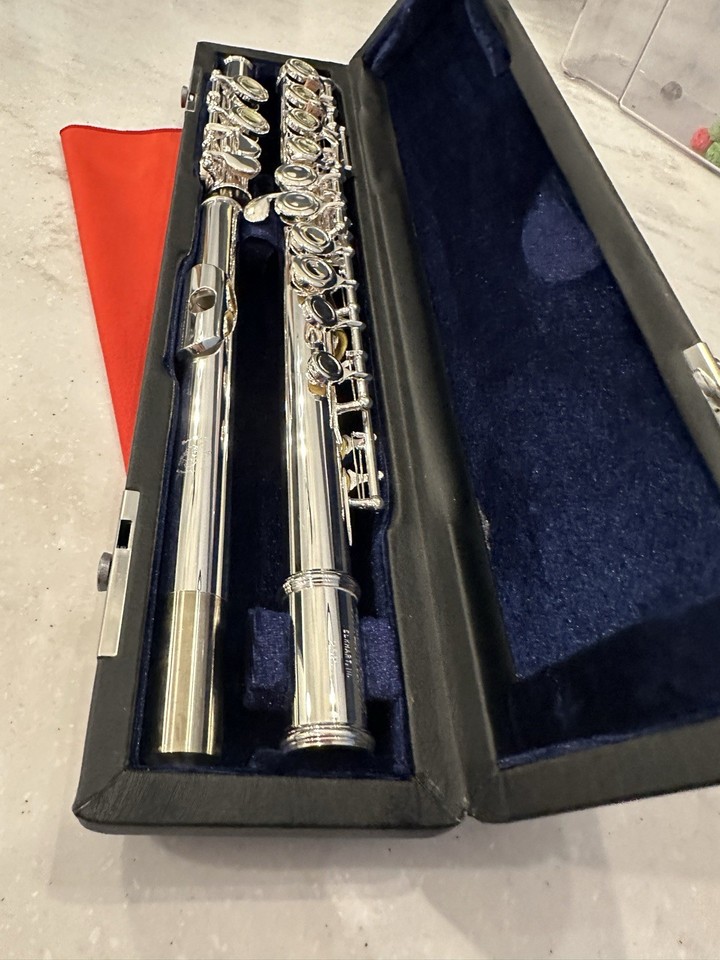 NEW Gemeinhardt 2SP-E Flute, Closed hole W/Split E Key, Case With Cover ...