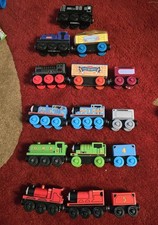 Lot of 18 Thomas the Tank Engine  Friends Wooden Learning Curve Train Cars