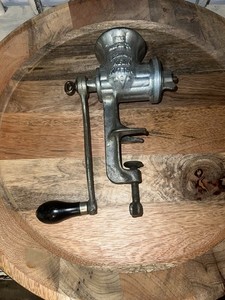 Keen Kutter KK22 Manual Clamp-On Metal Meat Grinder w/ Handle & Clamp Silver