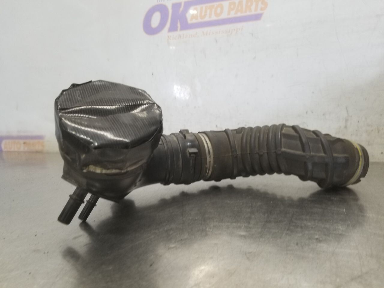 Maserati Levante Left Air box top