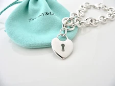 Tiffany & Co Heart Key Bracelet Keyhole Charm Bangle Link Chain Gift Pouch T Co