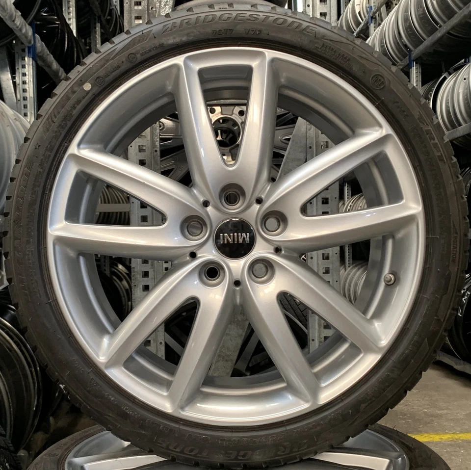 4 Orig MINI Winterräder JCW Grip Spoke 520 225/40 R18 92V Clubman 6856049 1260 - Bild 2 von 3