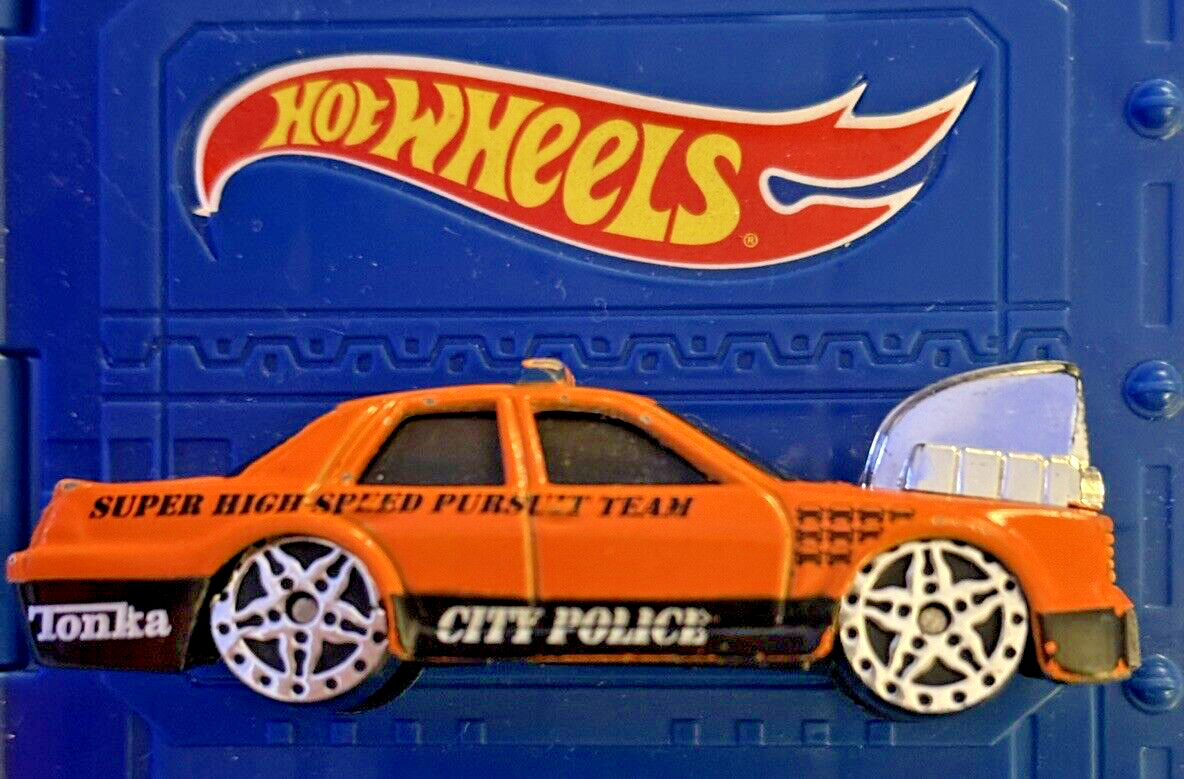 Maisto Tonka 2005 White City Police Car, Big Block Hasbro, VTG!