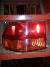 Driver Left Tail Light Quarter Panel Mounted Fits 99-01 ODYSSEY 1044491