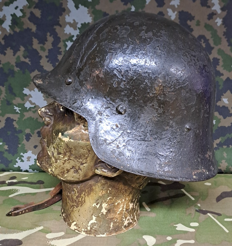 Raro Original Ejército Español Militar Excedente M1926 Casco con Porta Insignia - Imagen 2 de 5