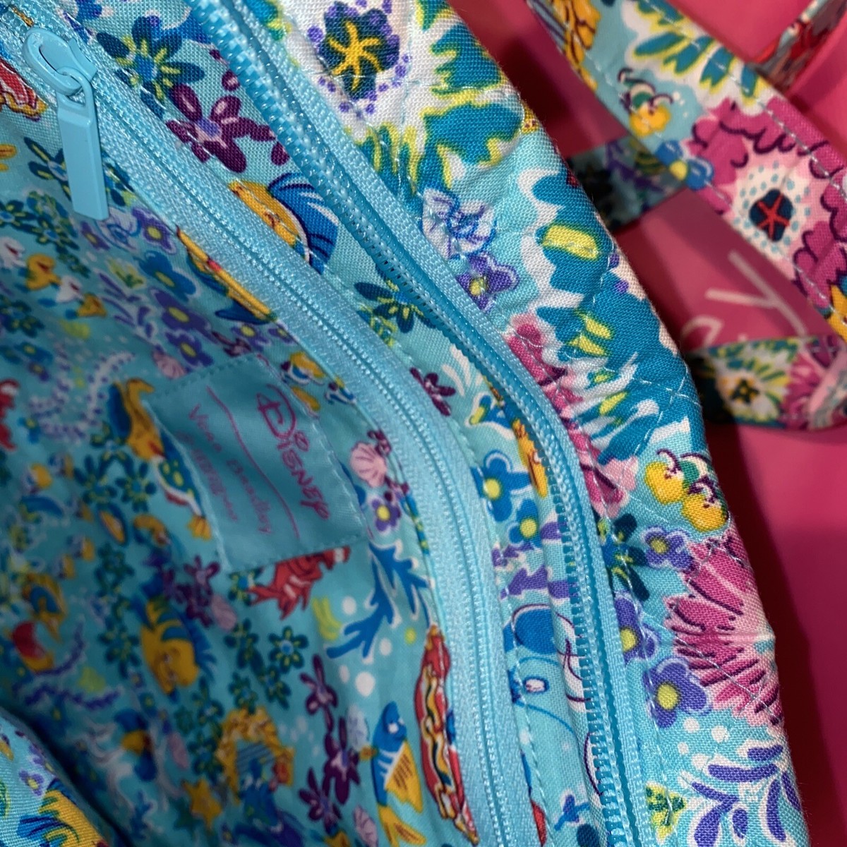 ☆Ariel☆♡レース被布 NEW NWT Vera Bradley Disney Little Mermaid Triple Zip Crossbody