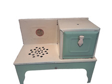 Antique Child's Toy Electric Stove Cream and Green 1930 Kingston Classic