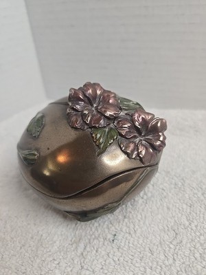 SUMMIT COLLECTION 2011 Flower Decorated Circular Jewelry Bowl with Lid