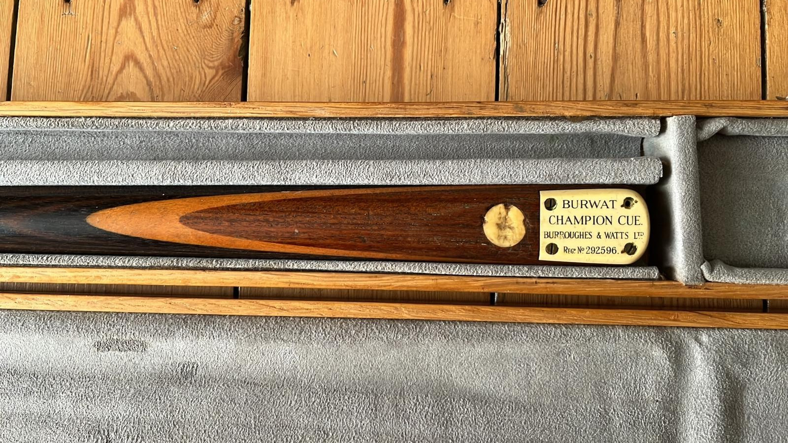 Burwat Champion Cue