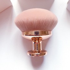 Iconic London Pro Puff  Luxurious Large Buffing Brush for Face and Body New