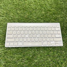 Apple A1314 MC184LL/A Bluetooth Wireless Magic Keyboard