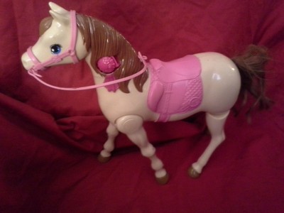barbie moving horse