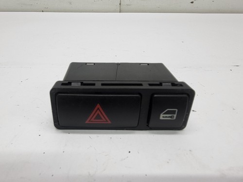 BMW E46 FL - Warnblinkschalter Warnblink Schalter 8368920 (42)