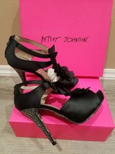 BETSEY JOHNSON LEOPARD HIGH HEEL SHOES SIZE 7,5 M