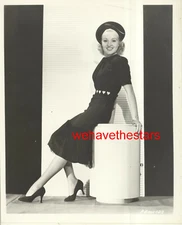 VINTAGE Betty Grable CHIC GLAMOUR FASHION 30s Publicity Portrait