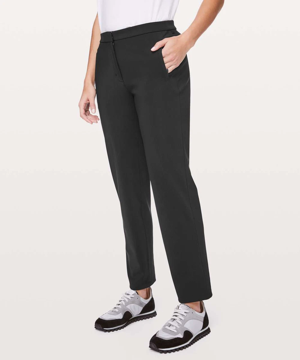 NWOT - Lululemon On The Move Pant *Lightweight Black, SIZE: 2