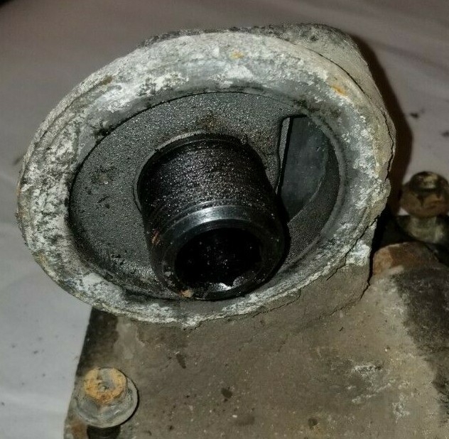 CUMMINS OIL FILTER HOUSING 3965153 eBay