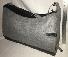 Burton over night bag Snowboarding Brand 2005 gray felt