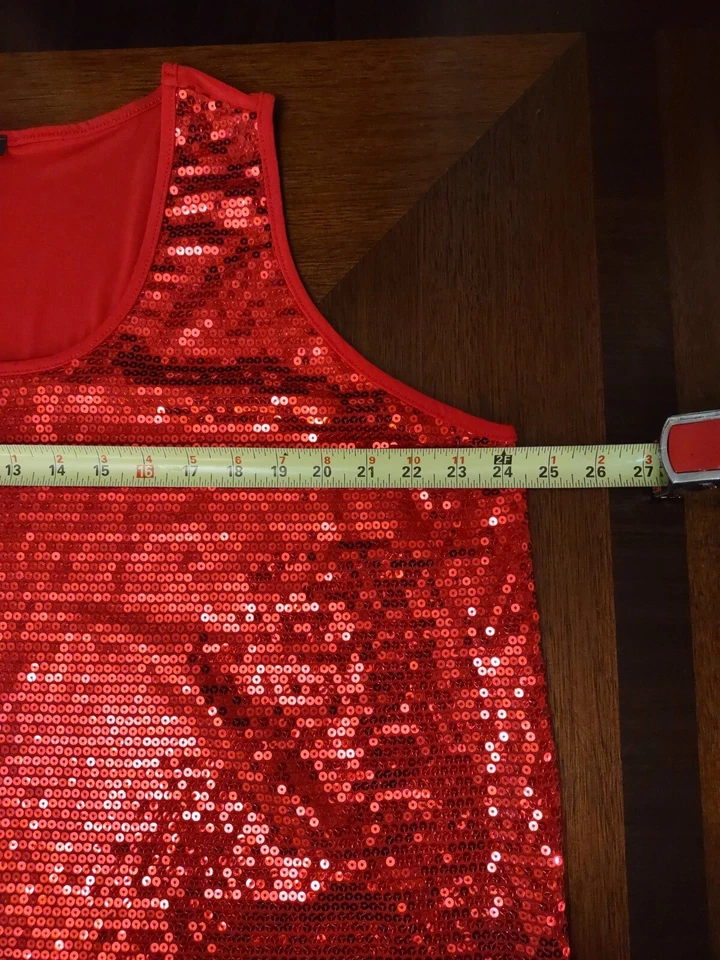 Regata feminina marca Slinky camada de lantejoulas vermelhas celebração feriado feita nos EUA - Imagem 3 de 4