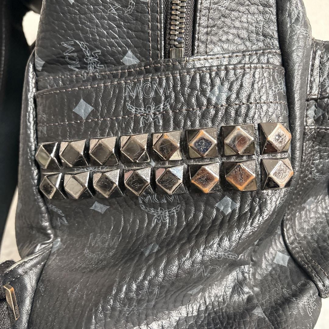 Large capacity MCM Side Stud Backpack Black L Lar… - image 11