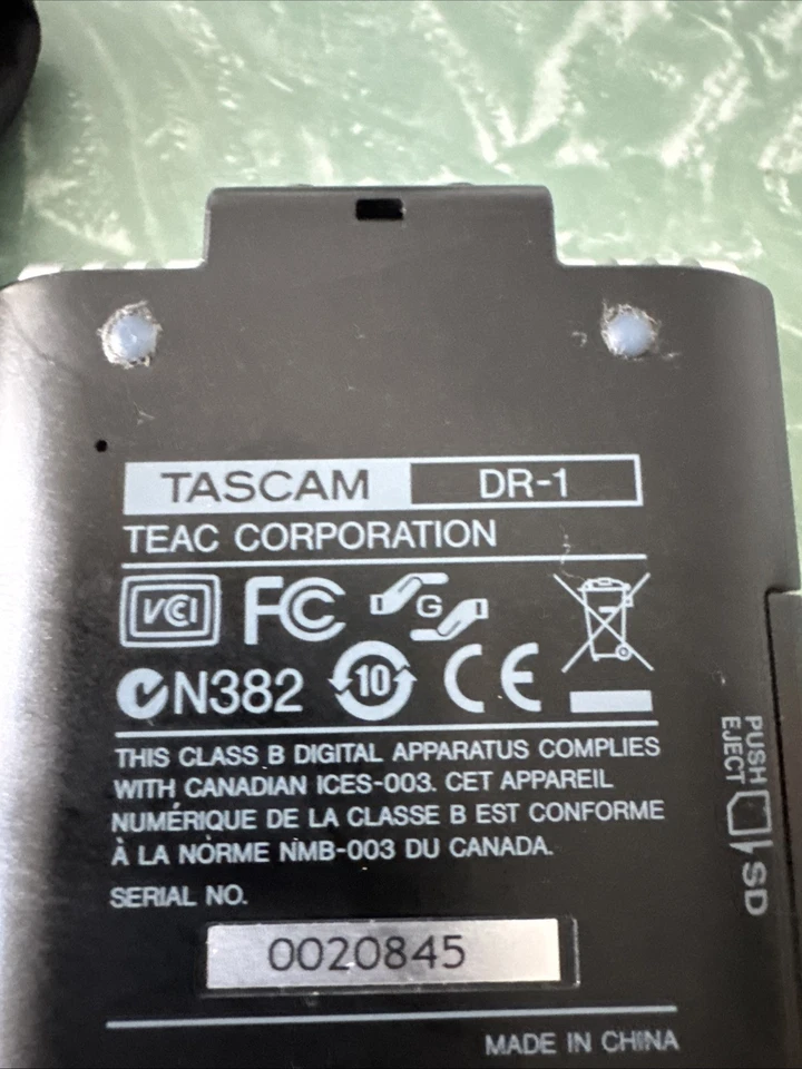 TASCAM DR-1 Portable Solid State Recorder with Soft Case and USB Cord - Image 3 of 3
