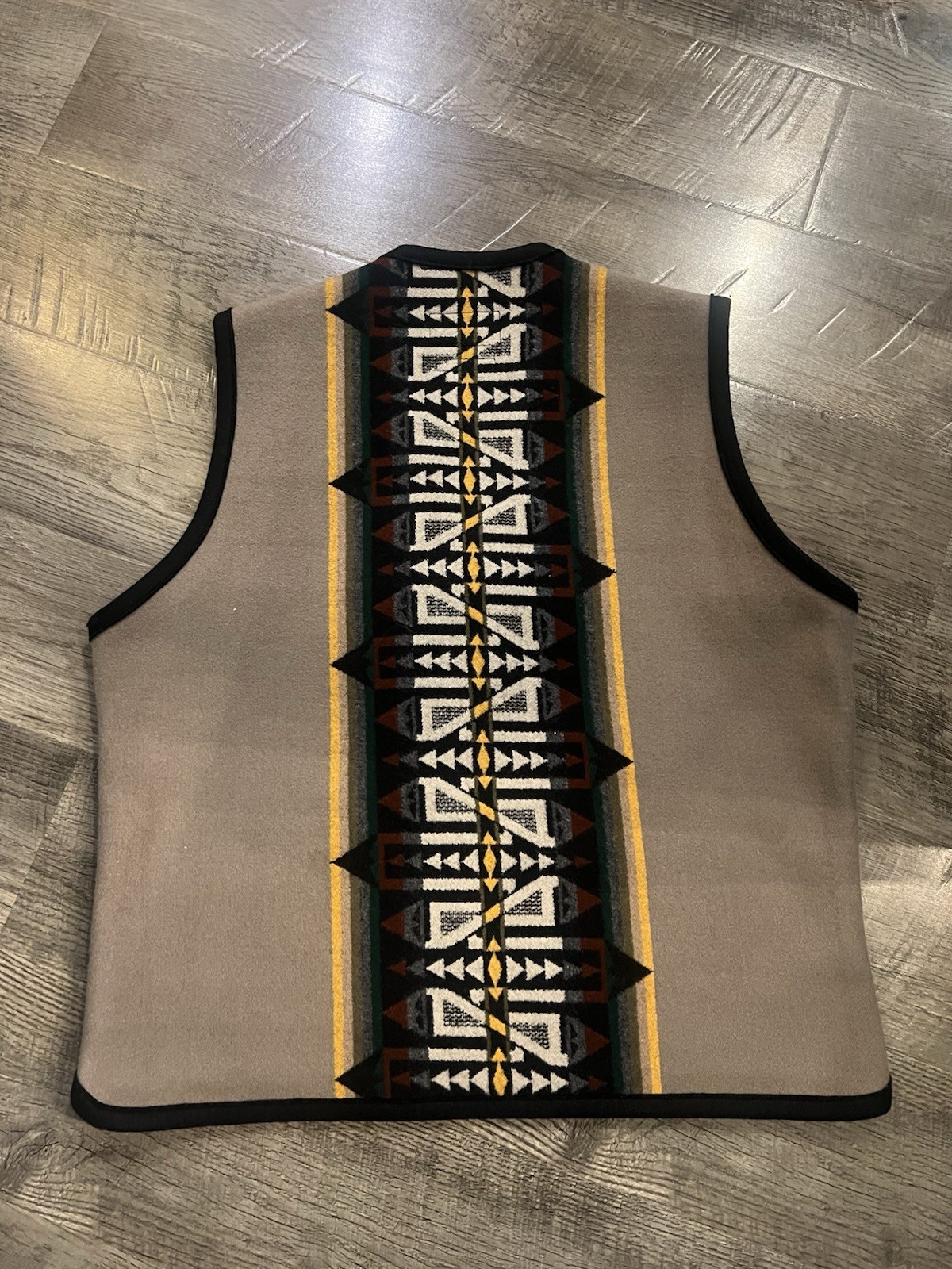 Pendleton Men's Western Geometric Pattern Zip Ves… - image 3