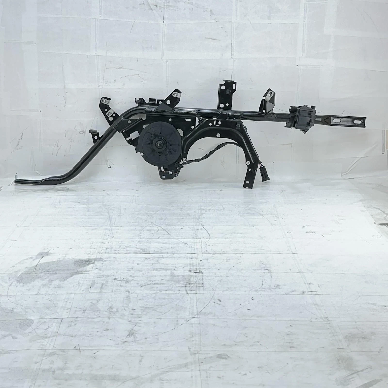 2016 CAN-AM SPYDER RT RIGHT SIDE BRACKET FRAME SUPPORT ASSY BLACK STOCK