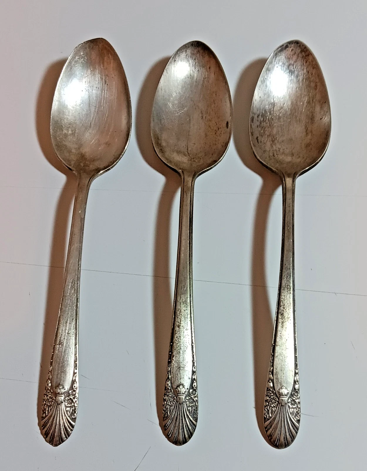 Vtg Lot 3 Serving/Soup Spoons, 1939 Crown Silverplate Silverware, Radiance