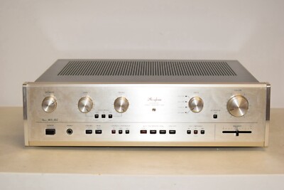 Accuphase E-203 Vollverstärker