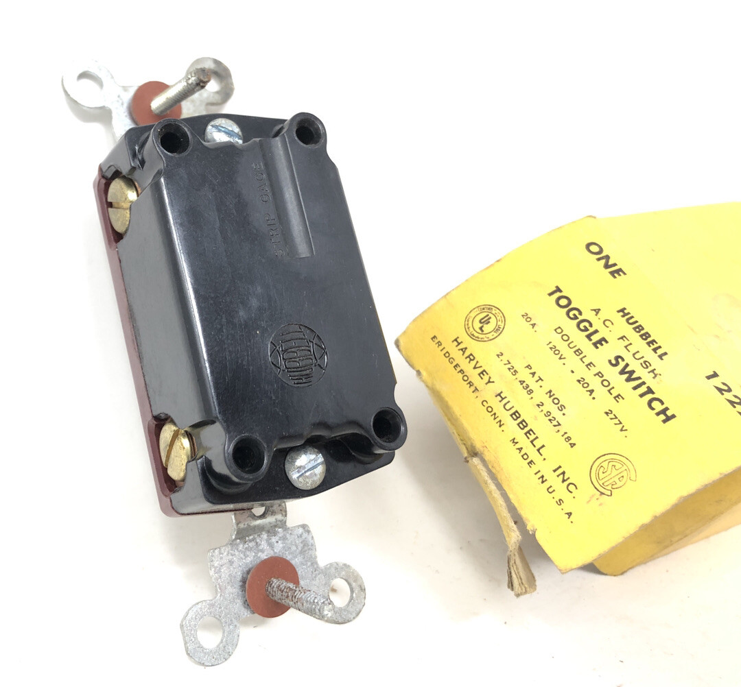 Vintage 1950s Harvey Hubbell AC Flush Silent Toggle Light Switch 1222