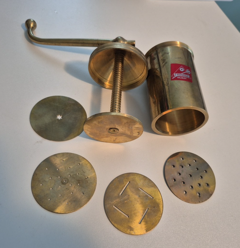 Brass Vintage Pasta Noodle Food Press 4 discs Trshul Rajkot