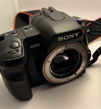 Sony Alpha A-200 DSLR 10.2mp Camera Body only, Excellent Working Order & VGC
