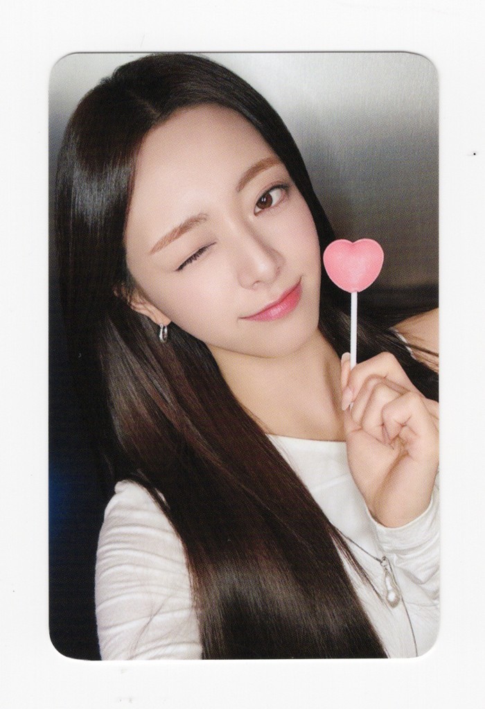 YUNA ITZY - ICE CREAM [MAKESTAR] PREORDER POB FAN EVENT EXCLUSIVE