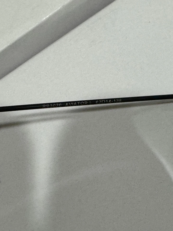 Ray-Ban RB3026 aviador metal grande – armação preta elegante com lentes clássicas - Imagem 4 de 4