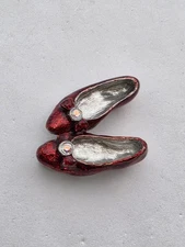 Wizard of Oz Pewter Dorothys Ruby Shoes Pendant, Comstock CCI