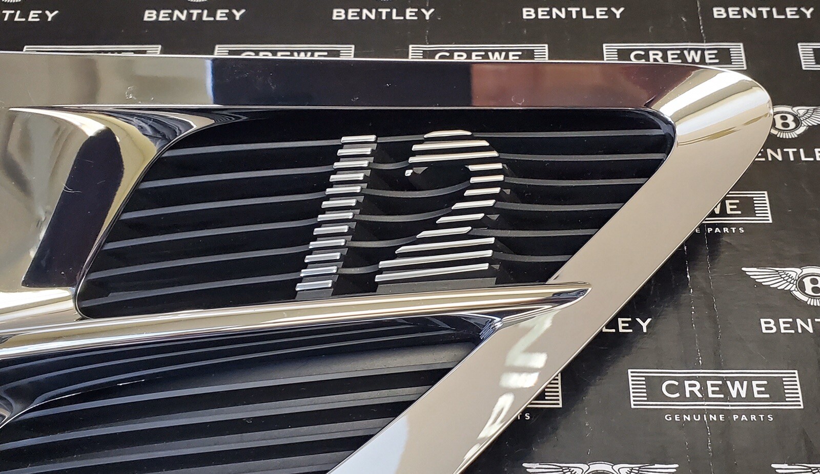 Bentley Continental GTC W12 Fender Chrome Side Grill Wing Vent. #Q1