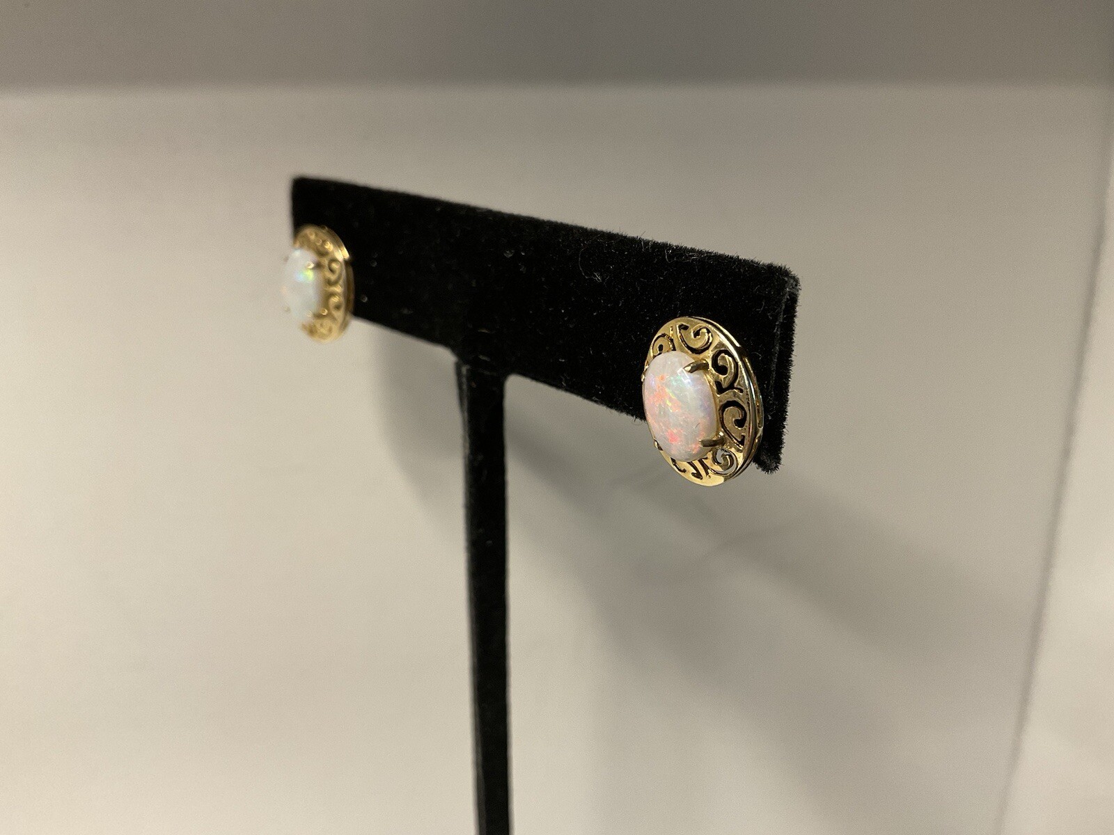 14K Solid Yellow Gold Oval Opal Stud Earrings - image 4