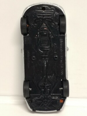 Motormax 1/18 Silver Convertible Mercedes Benz SL500 Diecast