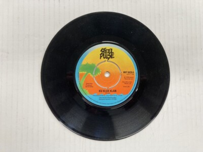 STEEL PULSE KU KLUX KLAN VINYL 8.0, SLEEVE 6.0 SIGNED BY