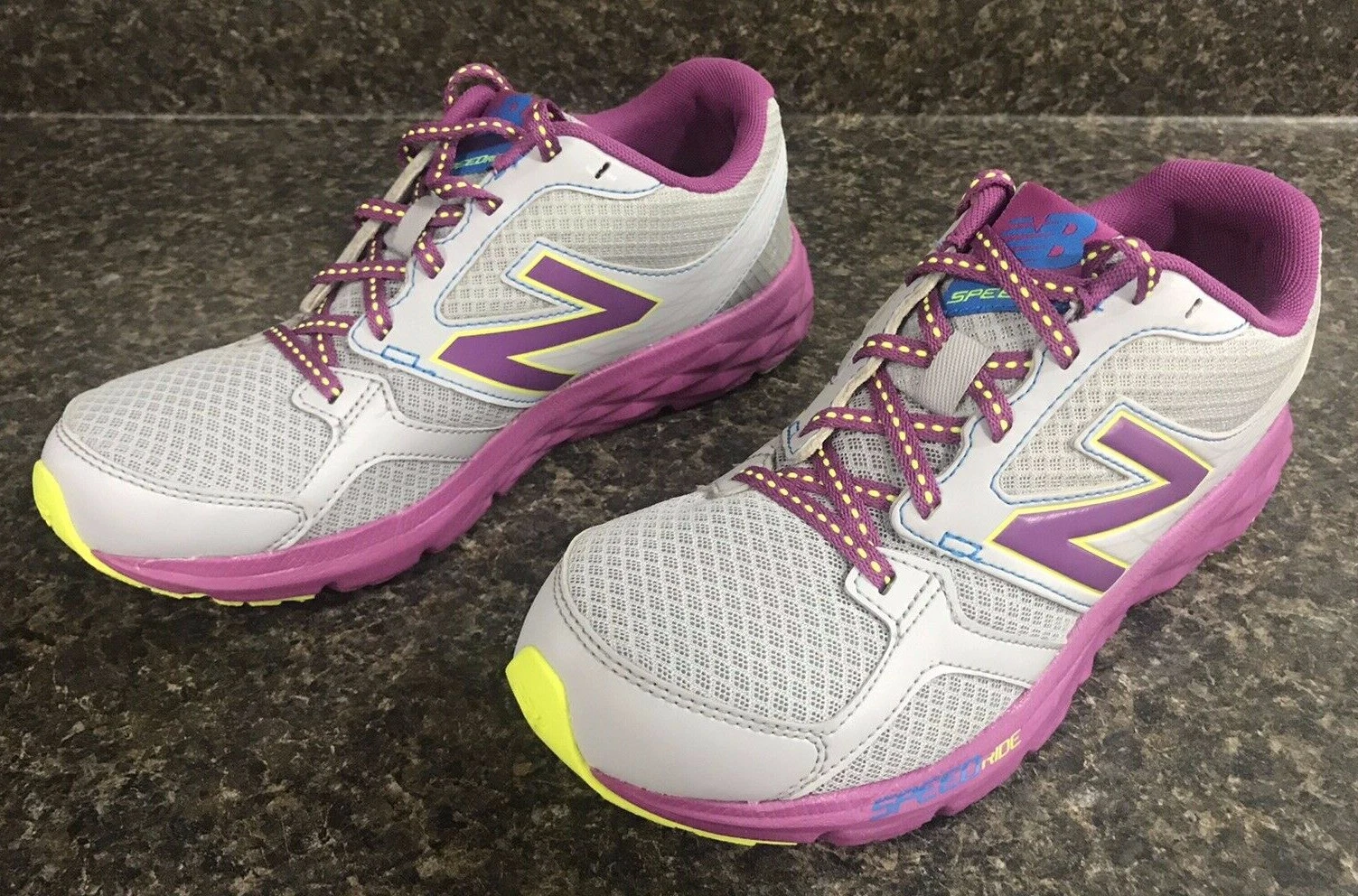 Scarpe da corsa New Balance da donna taglia 8 5 grigio e viola US Speed Ride W490LZ3