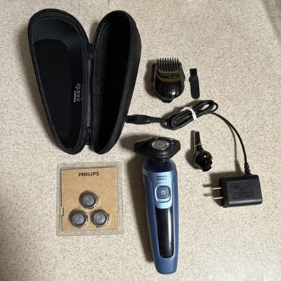 Philips Norelco S5366 Electric Shaving Kit Blue Black Razor Heads Charger Case