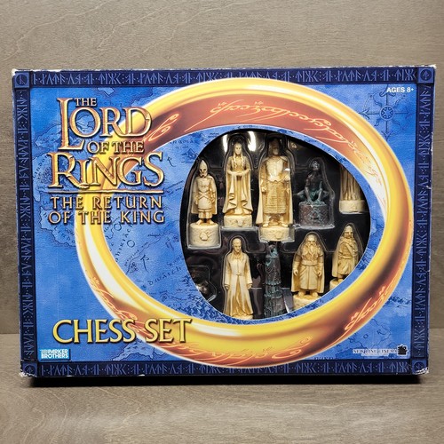 Lord of the Rings Return of the King Chess Set by Parker Brothers Complete 2003